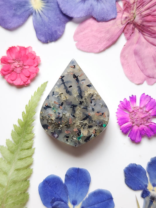 Copper Chrysocolla in quartz