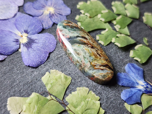 Clear Creek plasma agate