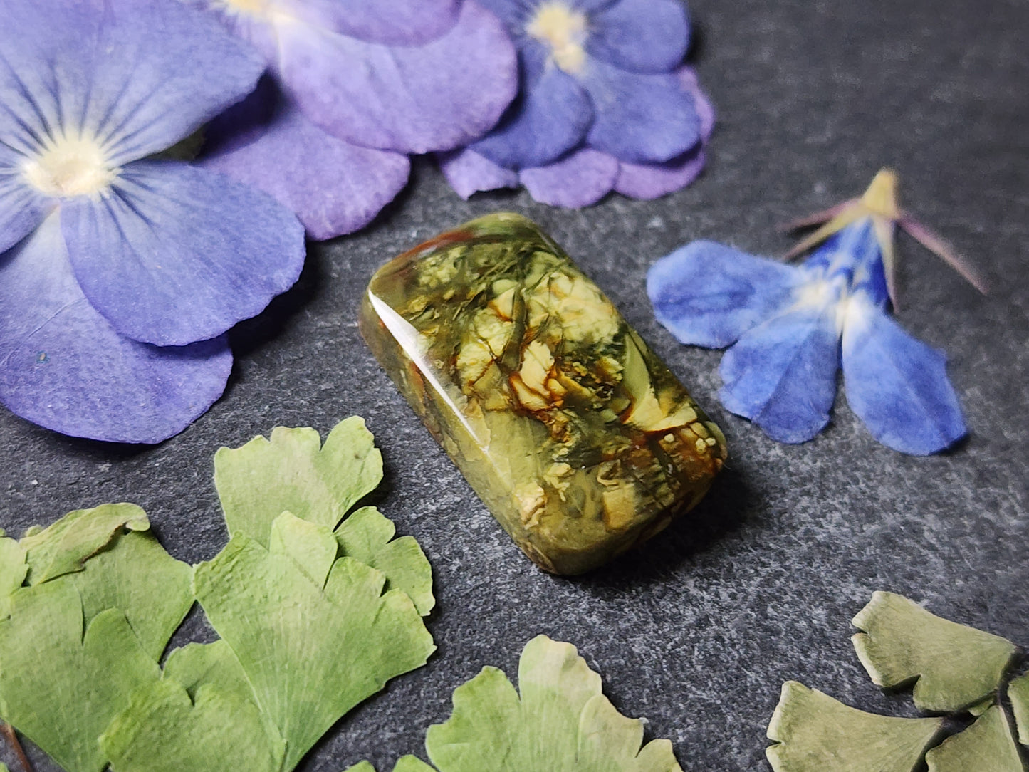 Morrisonite jasper