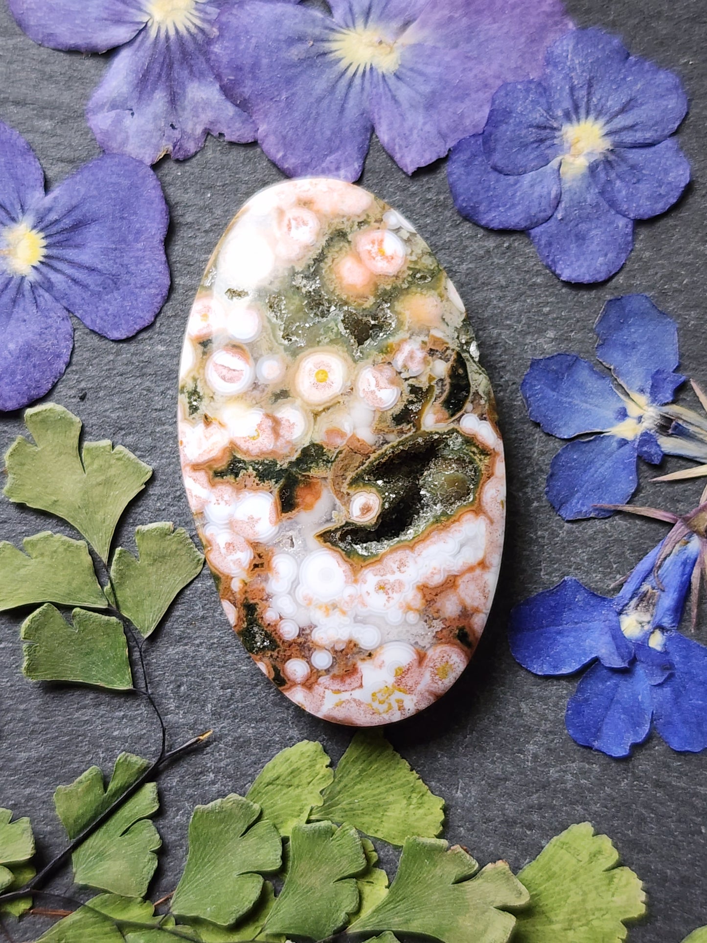 Ocean jasper with druzy pockets