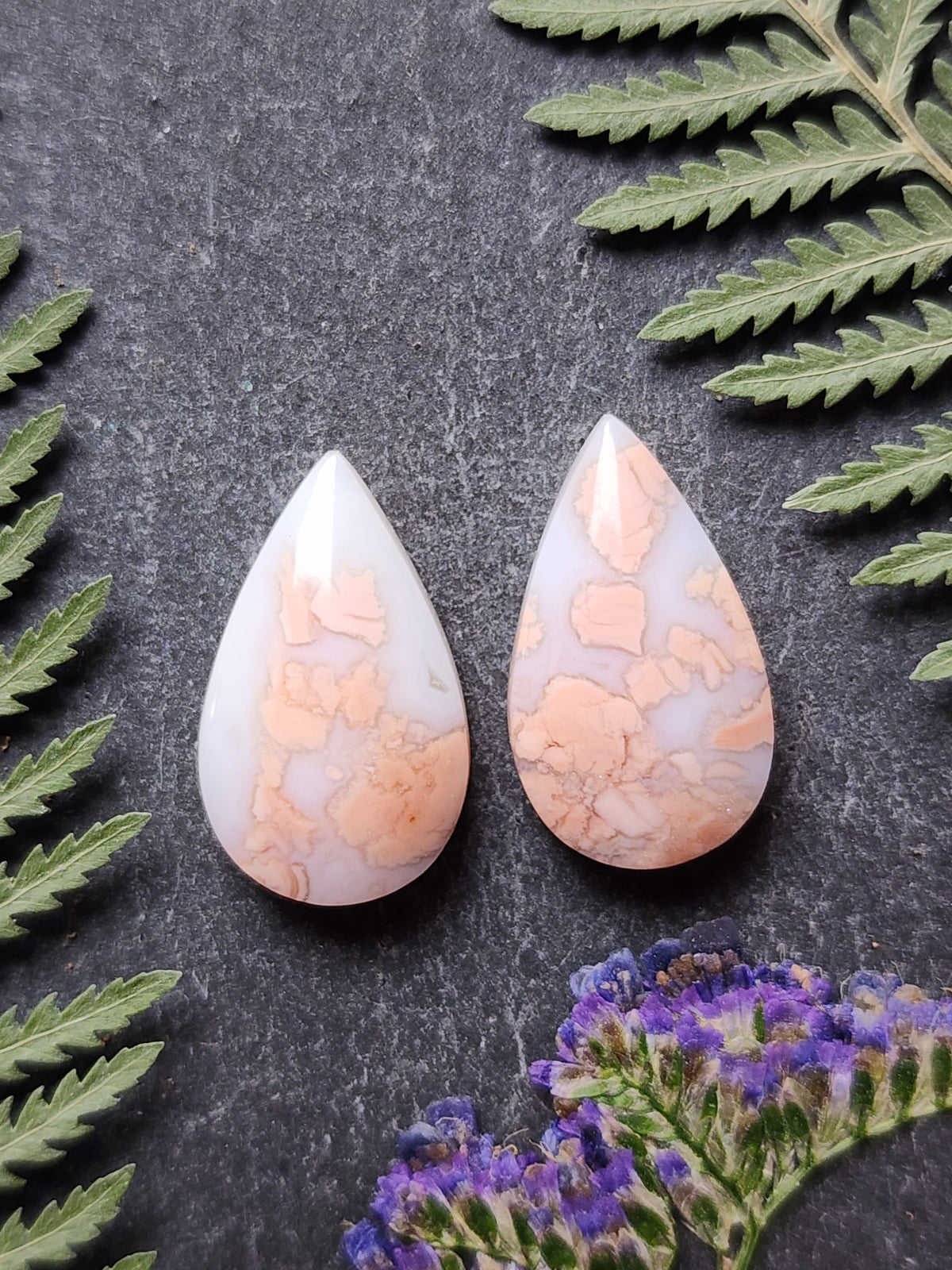 Cotton candy agate