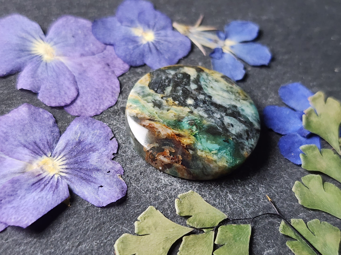 Clear Creek plasma agate