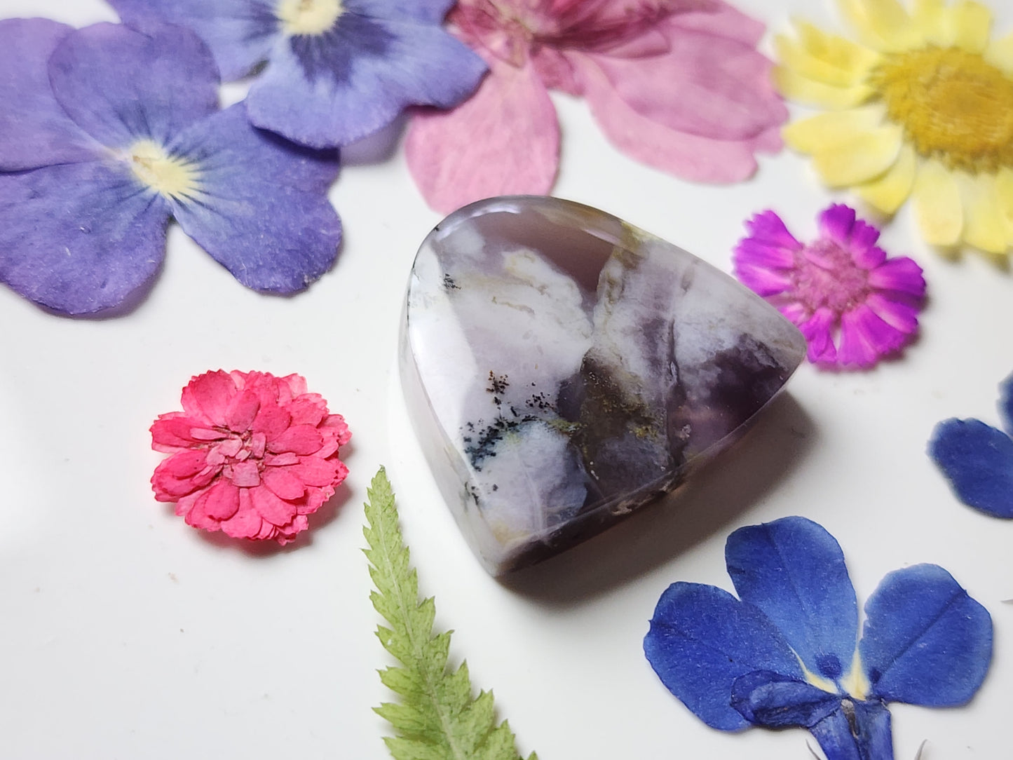 Amethyst sage agate
