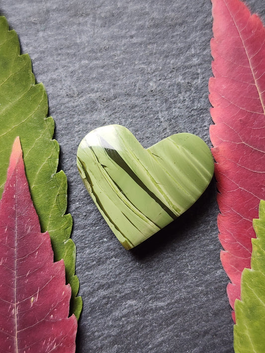 Morrisonite jasper heart