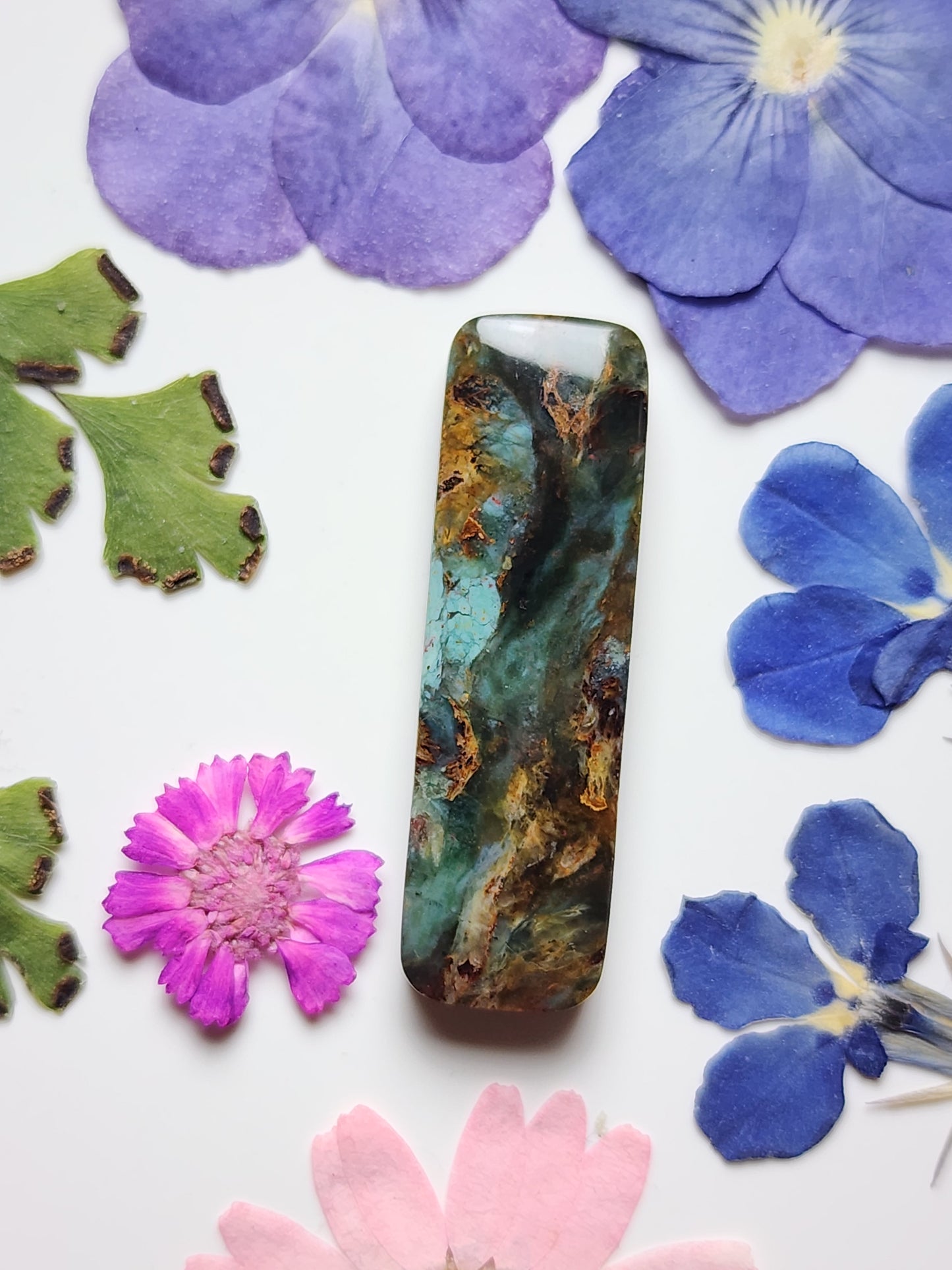 Clear Creek plasma agate