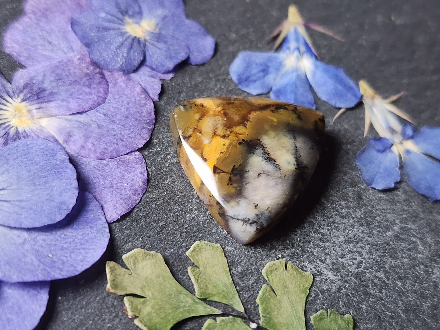 Amethyst sage agate