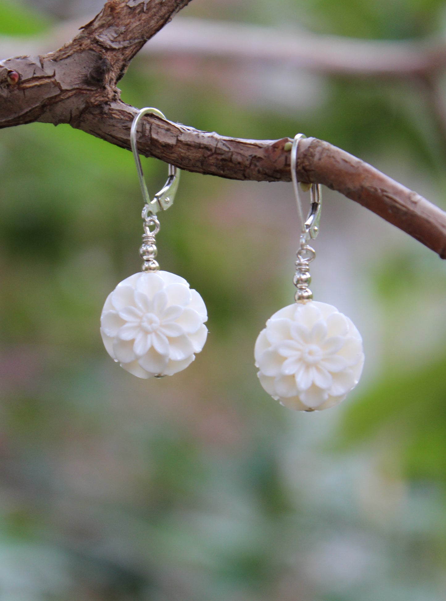 15mm Flower bead pair